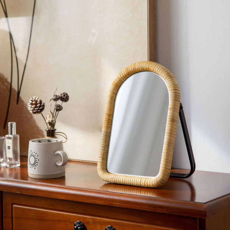 Rattan Mirror Round - Зеркало для макияжа на подставке из